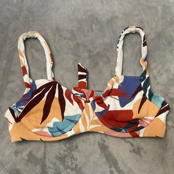 New! Vitamin A Demi underwire bikini top Cypress Tropical Print 10627 - Picture 3 of 7